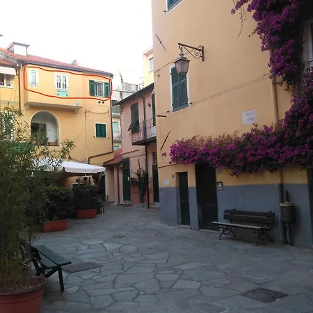The Scialuppa 100 Mt Beaches * Imperia
